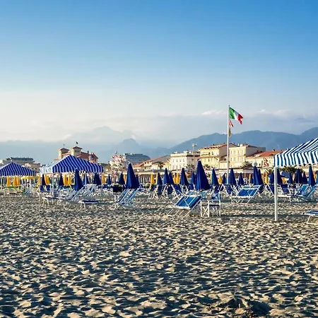 Carducci * Viareggio