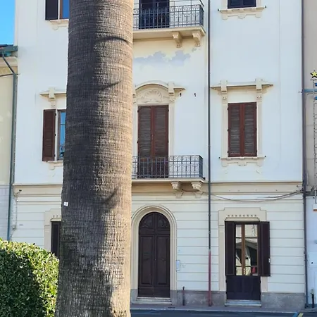 Apartment Carducci Viareggio
